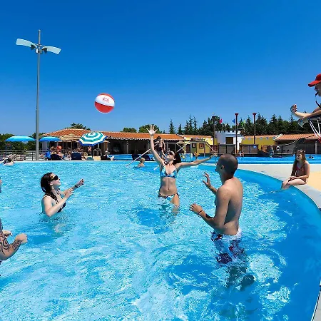 Holiday Camping Park Umag.1 * Бртонигла